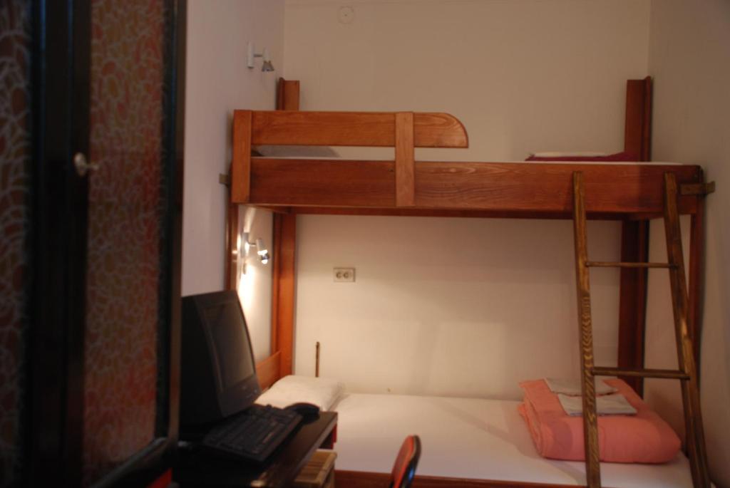 Tash Inn Hostel Βελιγράδι Δωμάτιο φωτογραφία
