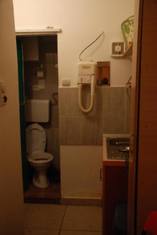 Tash Inn Hostel Βελιγράδι Δωμάτιο φωτογραφία